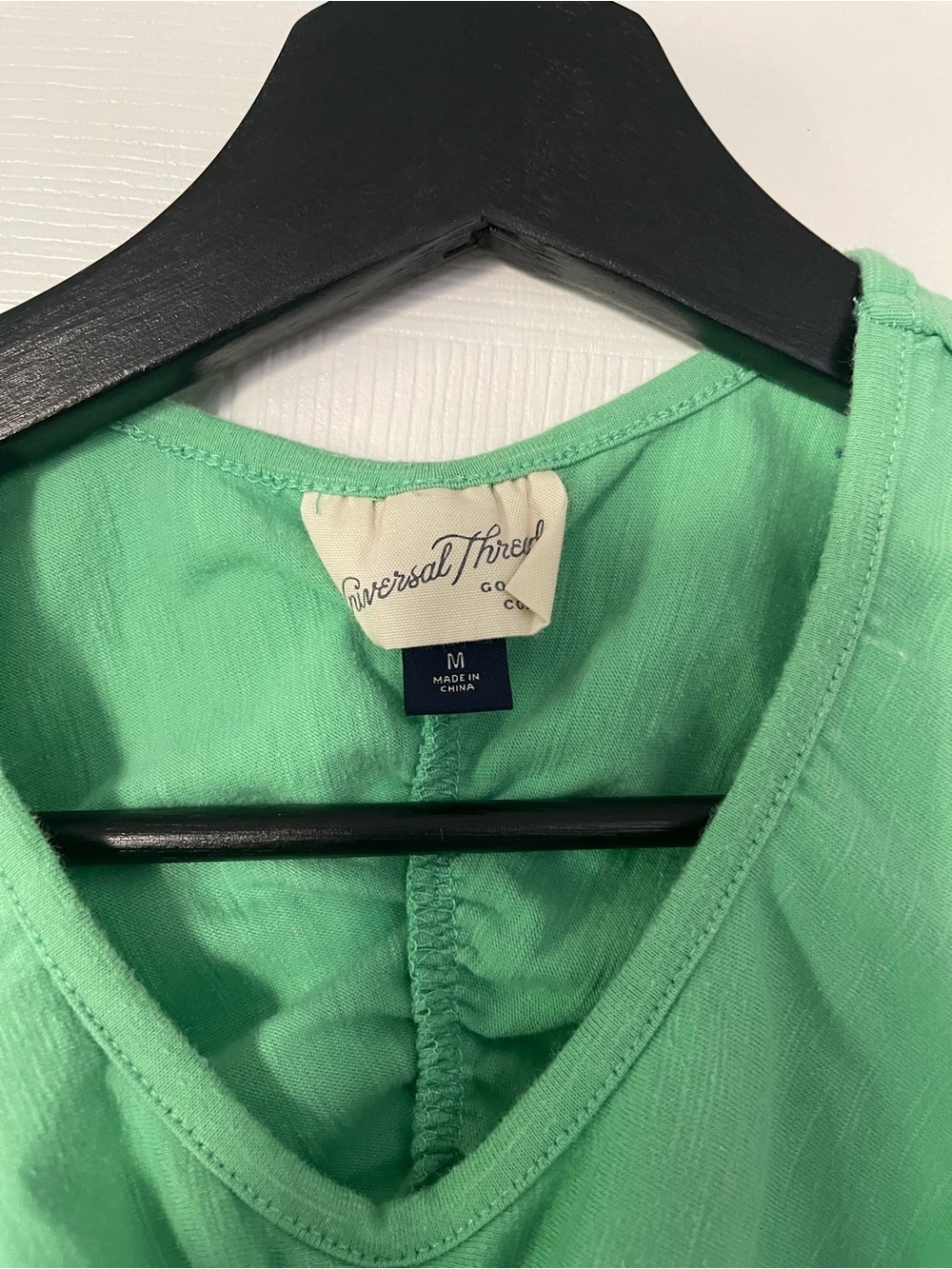 Universal Thread Green Ruched Front Tank Top Medium - Picture 2 of 5